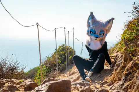 Taking a break on the coastal trail, photo by Beefshanks